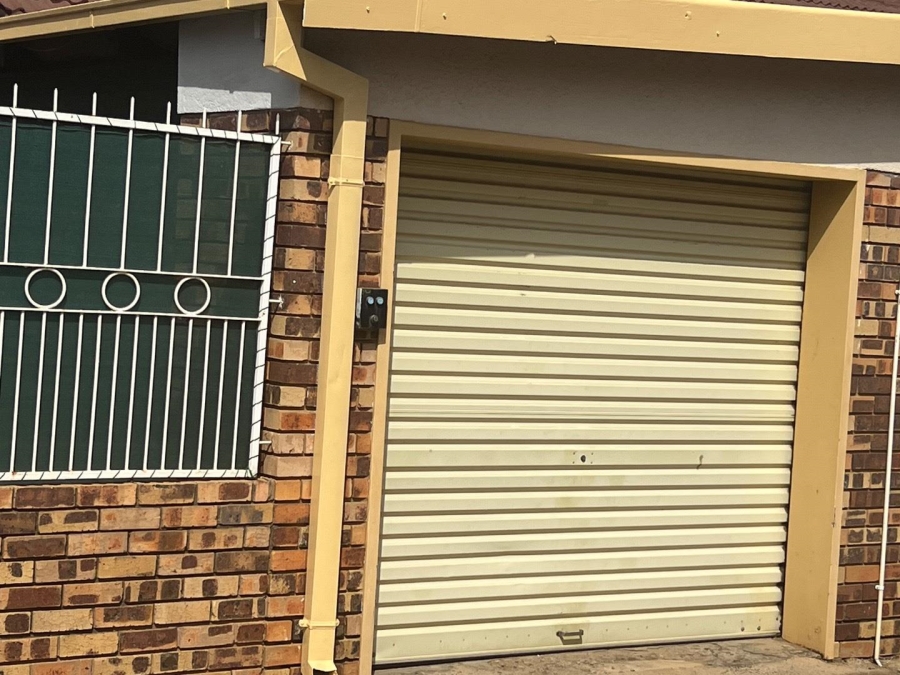 3 Bedroom Property for Sale in Elandsrand North West